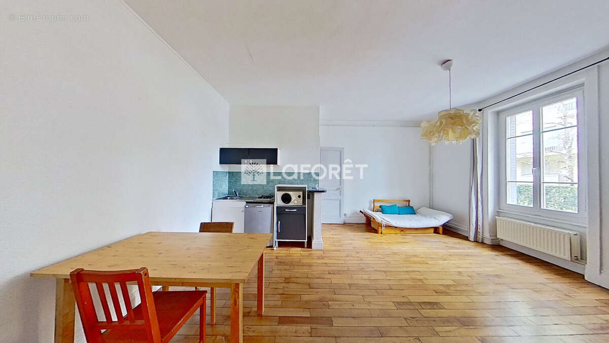 Appartement à LYON-8E
