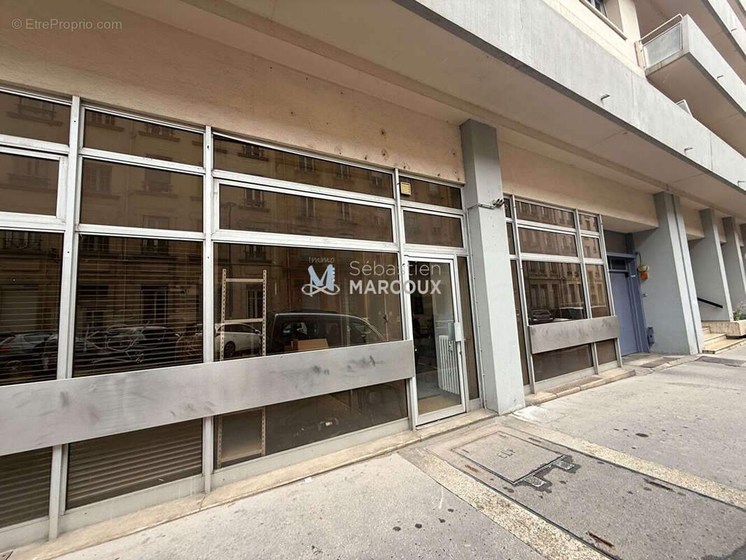 Commerce à SAINT-ETIENNE