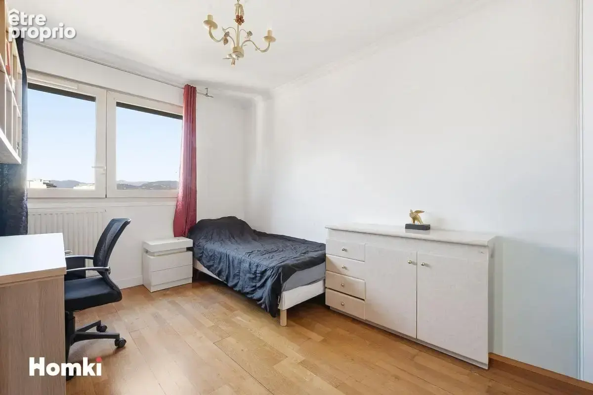 Nice Ouest – Cassin / Kirchner  3 pièces traversant avec grand balcon, vue dégagée et aperçu mer - photo 9