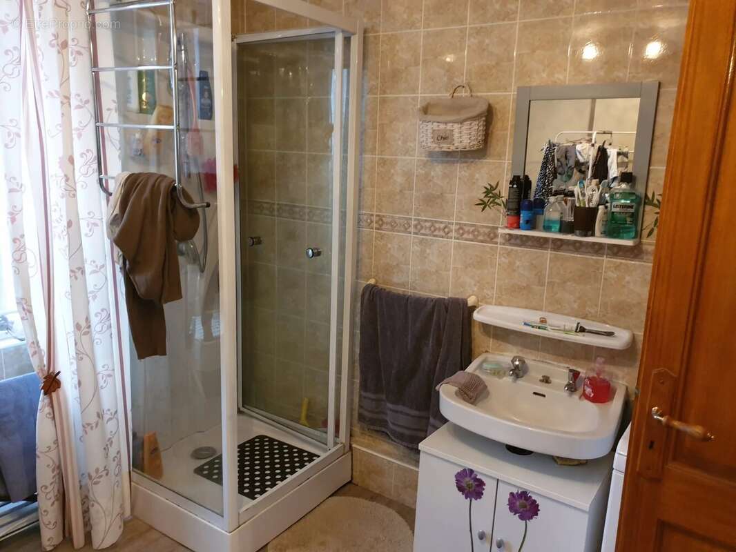 Restaurant avec deux appartements - photo 23