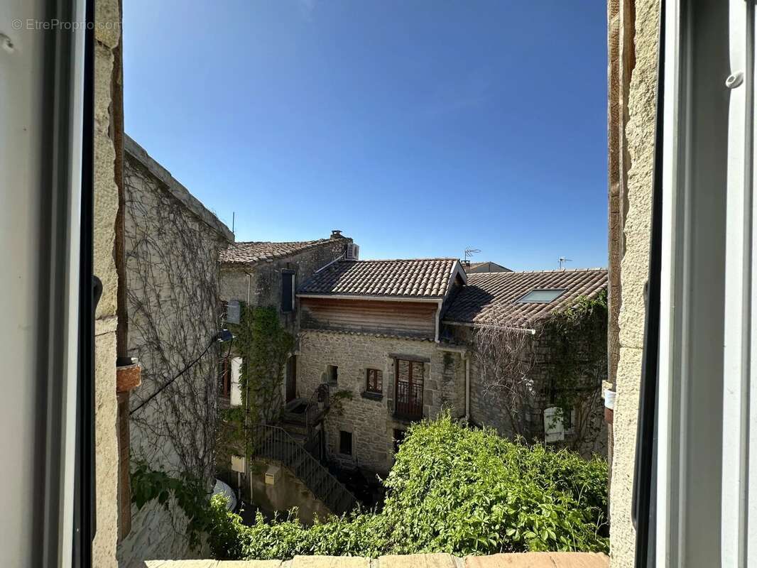 Maison à CLARENSAC