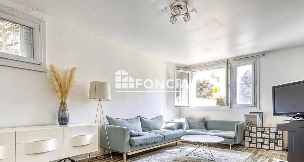 Appartement à CHATILLON