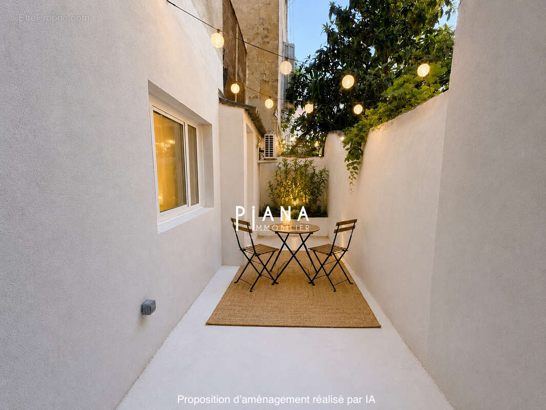 Appartement à MARSEILLE-5E