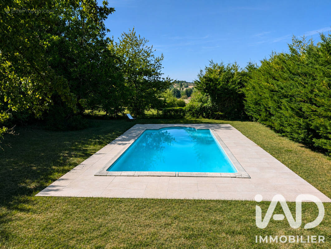 Photo 1 - Maison à CHALAIS