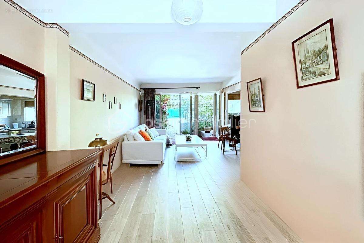 Maison à PARIS-19E