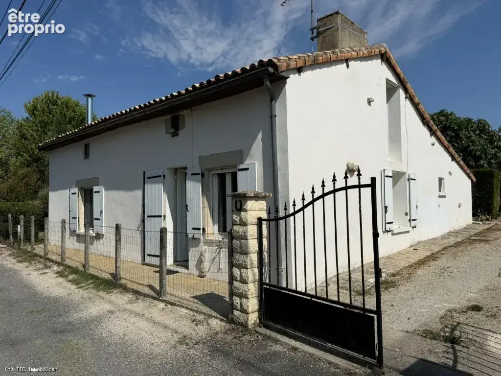 Maison à RUFFEC
