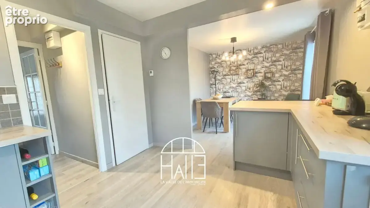 Maison 5 pièces 105 m² à vendre à Chabanais (16150) - photo 5