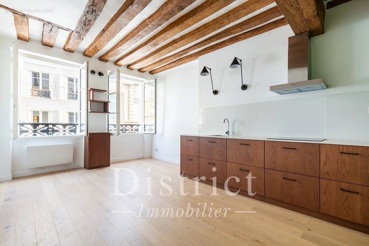 Appartement à PARIS-4E