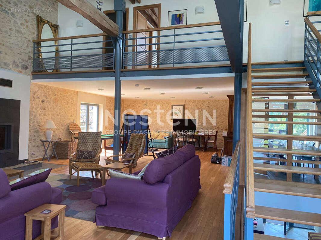 Maison à PIEGUT-PLUVIERS