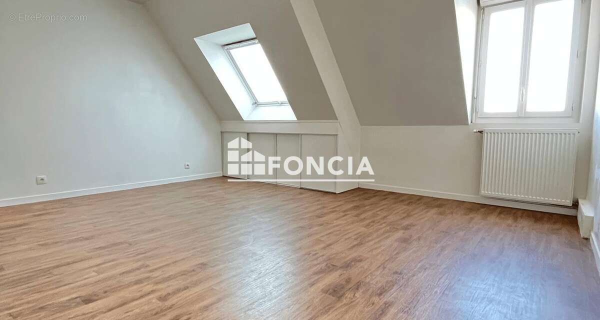 Appartement à VAUREAL