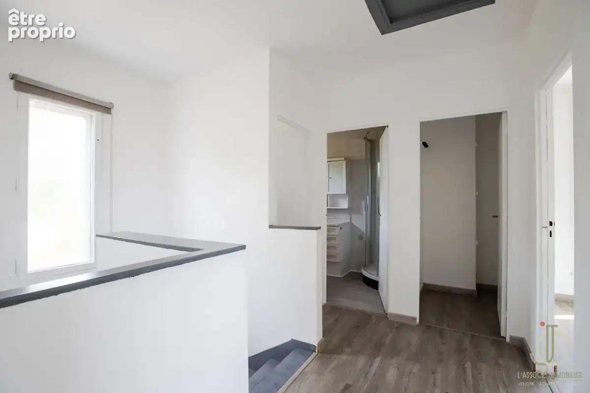 SEICHAMPS - Maison 80m2 - 3 chambres - Jardin et garage - photo 15
