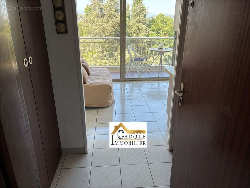 Appartement à MANDELIEU-LA-NAPOULE