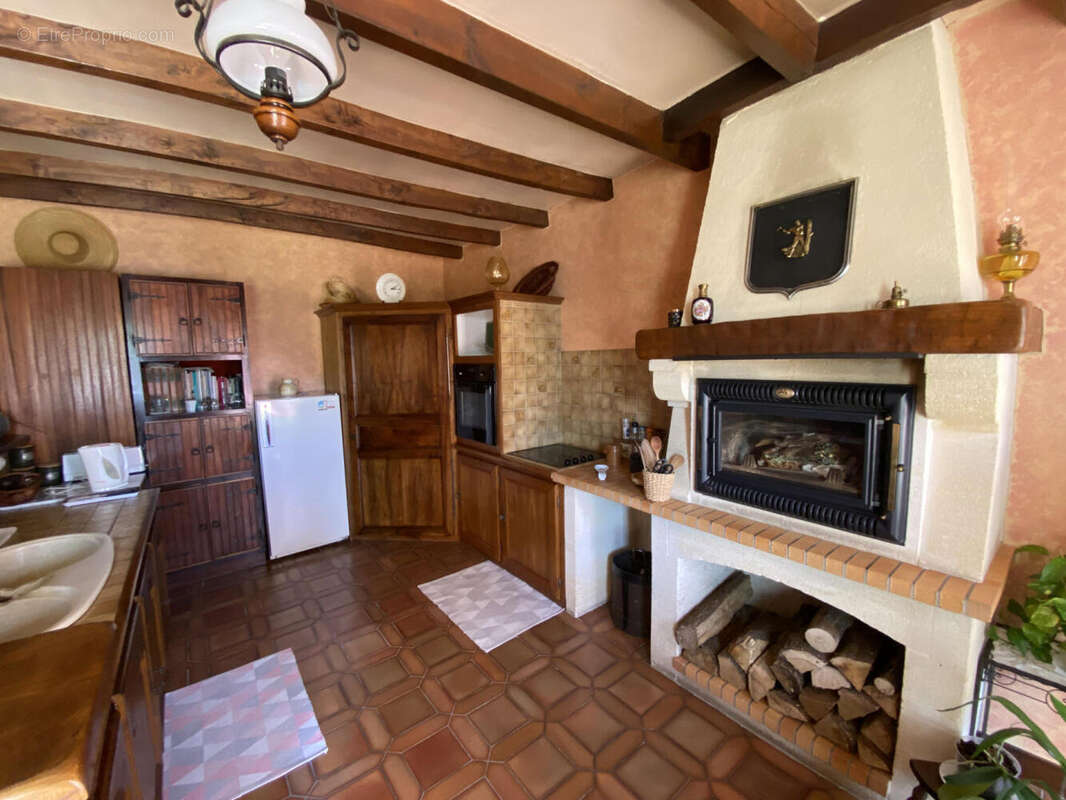 cuisine - Maison à BROSSAC