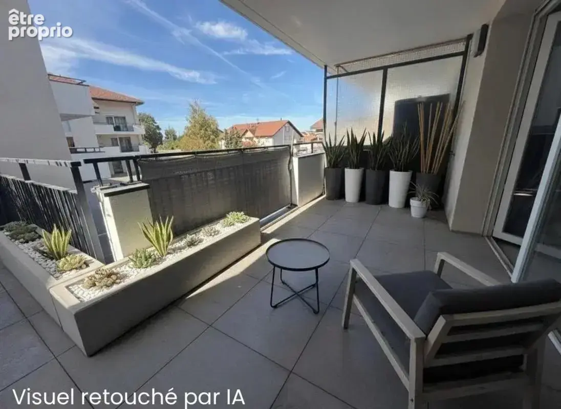 Appartement à CRUSEILLES