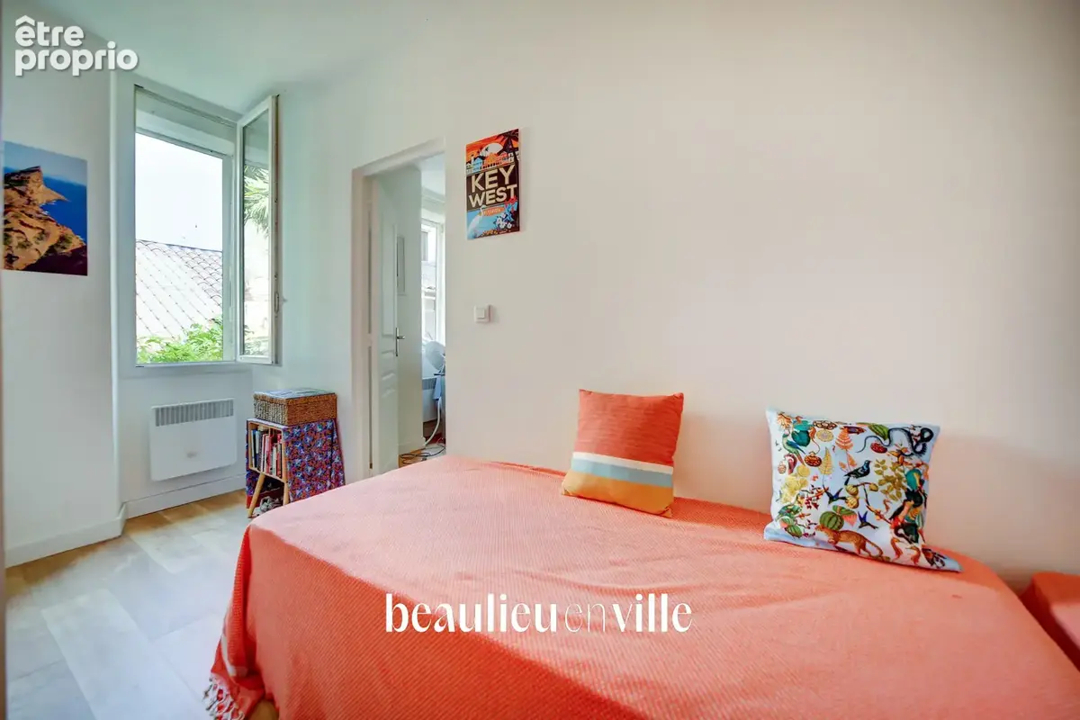 T2 40m2 - parfait etat - coeur de ville - proche port et plages - 179 000€ - photo 9