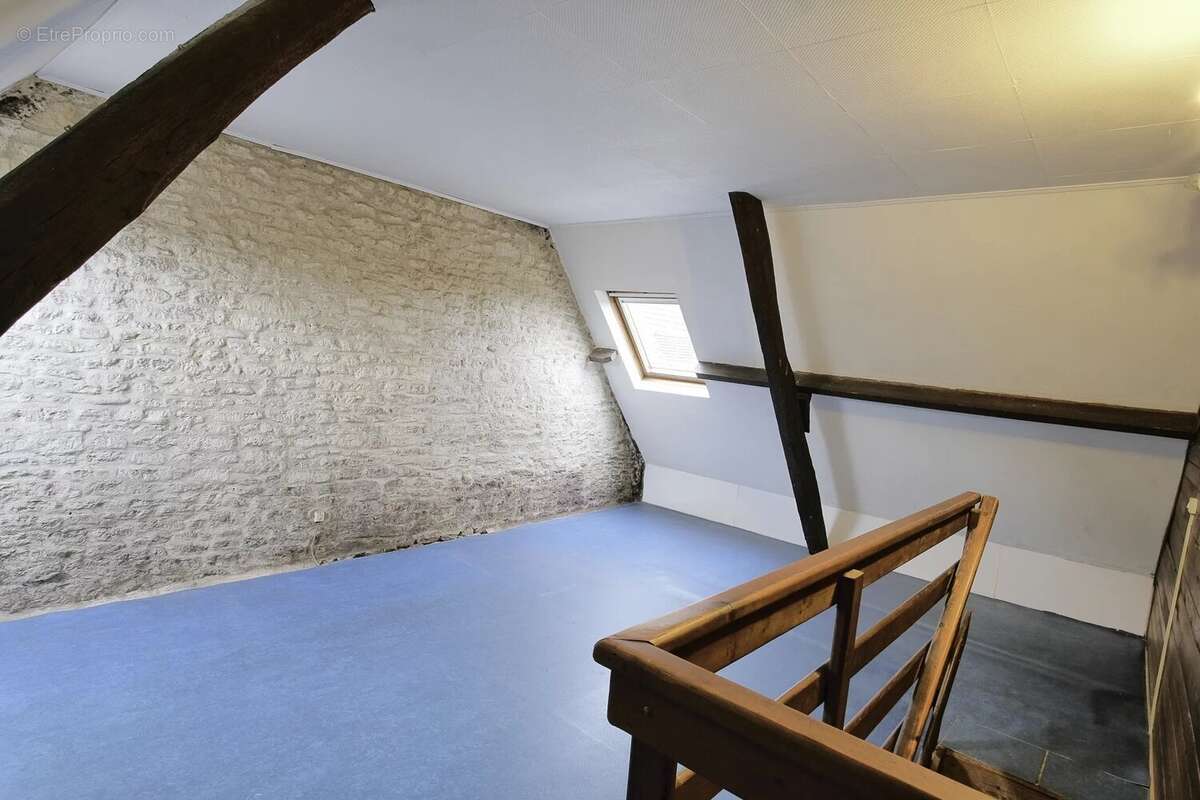 Maison à CRESSERONS