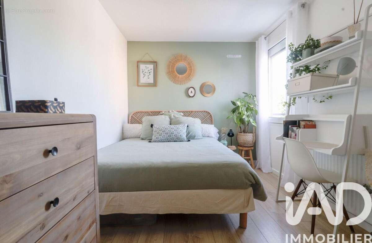 Photo 9 - Appartement à LE PLESSIS-ROBINSON