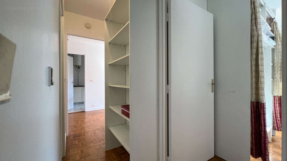 Appartement à PARIS-19E
