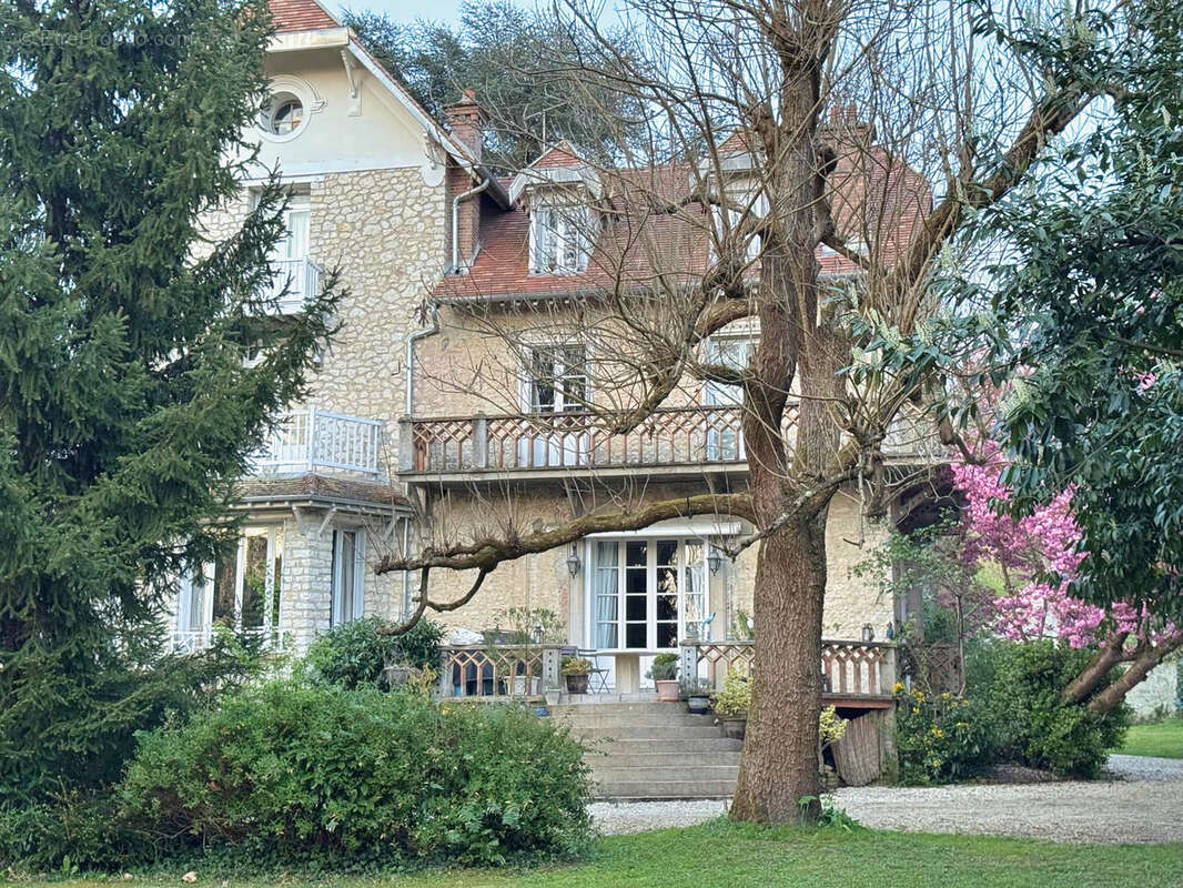 Maison à BOURRON-MARLOTTE