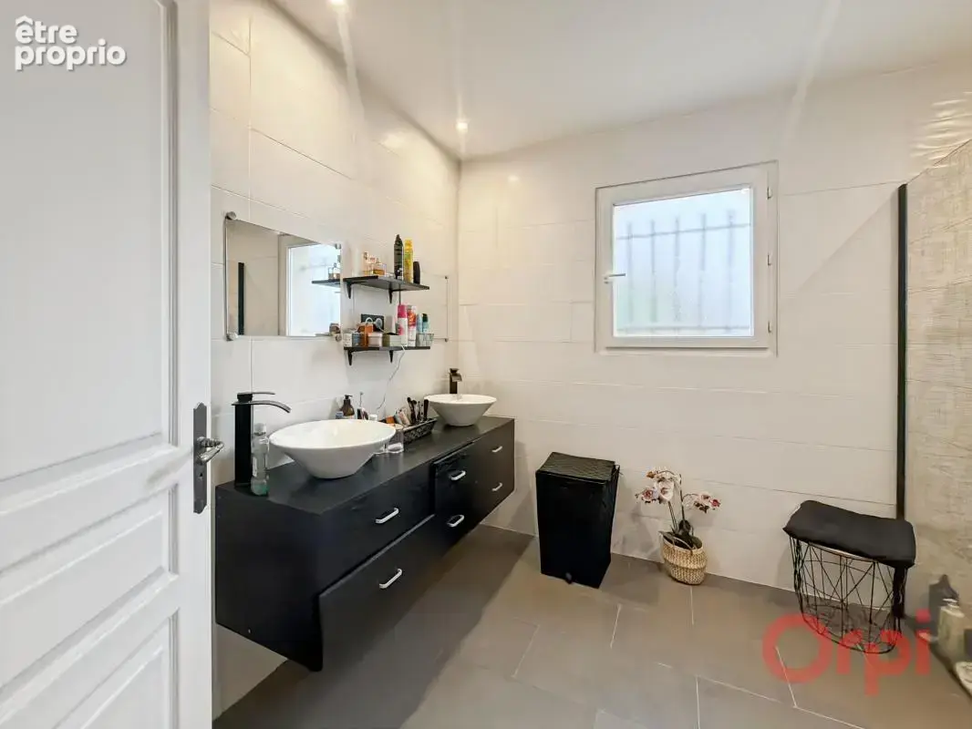 Vente villa à Marseillan avec piscine et très grand garage - photo 18