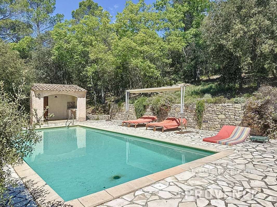 Maison à SAINT-ANTONIN-DU-VAR