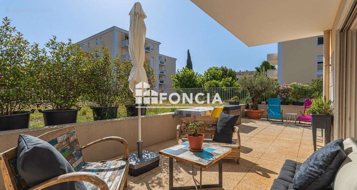 Appartement à HYERES
