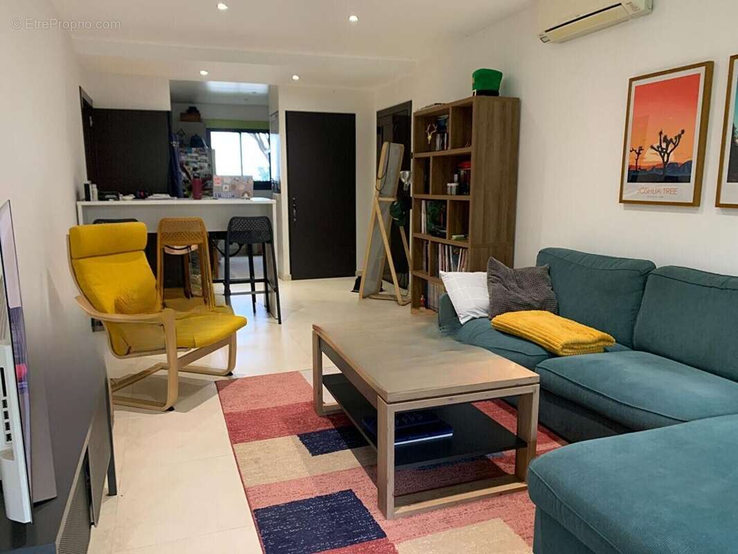 Appartement à VENELLES