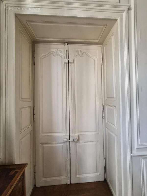Appartement 145 m² à Toul  - photo 3