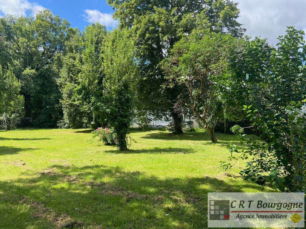 Maison à CHAMPIGNELLES