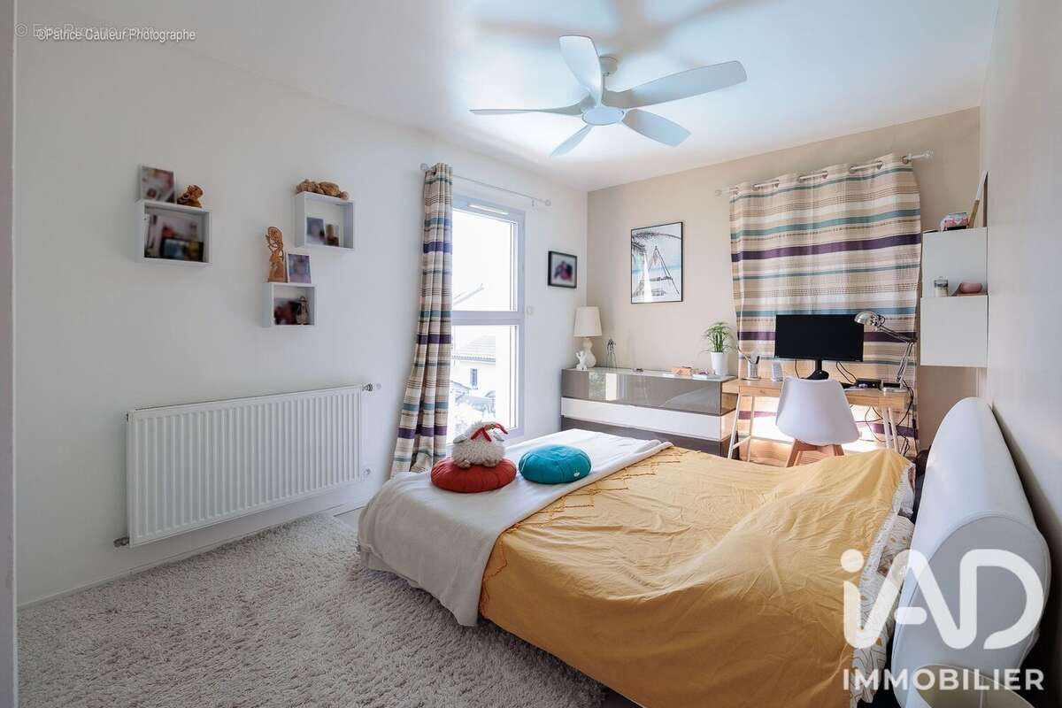 Maison 110 m² à Saint-Genis-Les-Ollieres  - photo 7