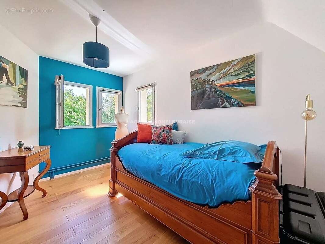 Maison à EQUEMAUVILLE