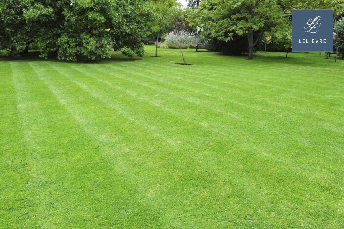 Terrain à CINQ-MARS-LA-PILE