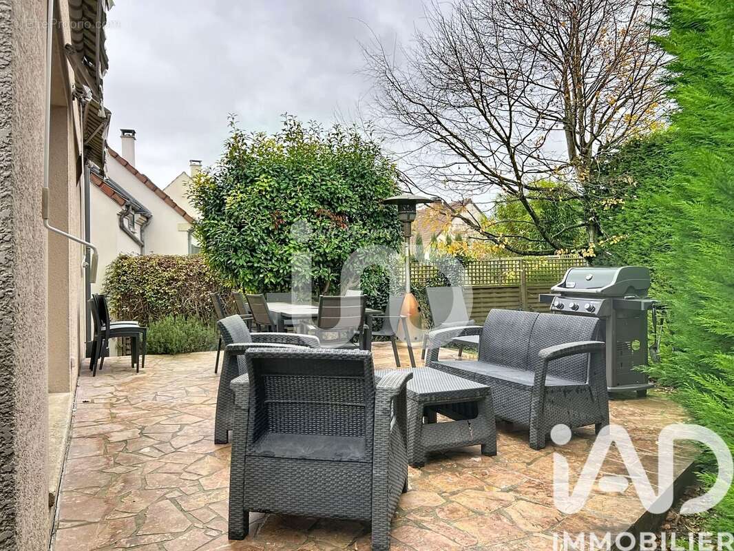 Photo 2 - Maison à LE PLESSIS-BOUCHARD