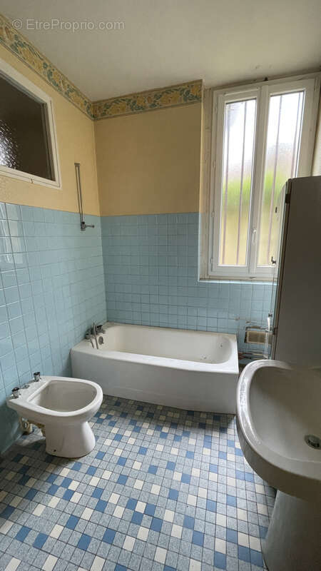 Maison à CRESANTIGNES