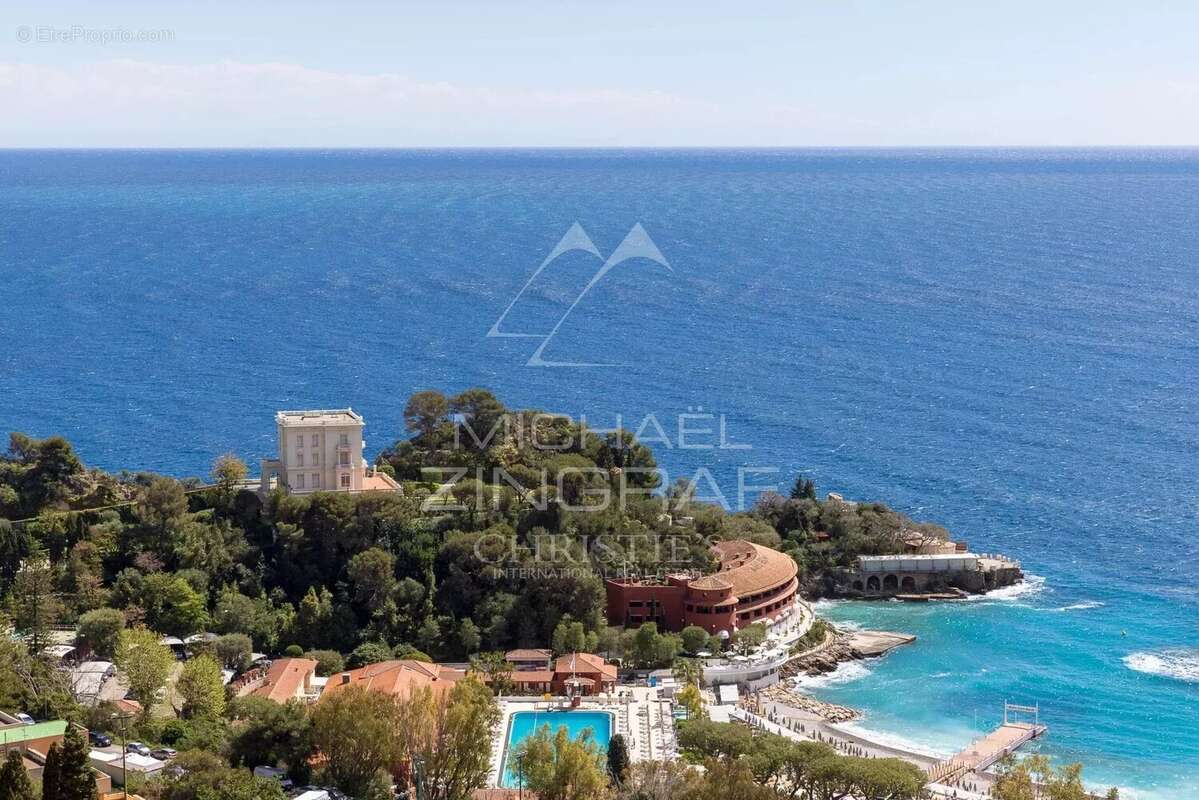Appartement à ROQUEBRUNE-CAP-MARTIN