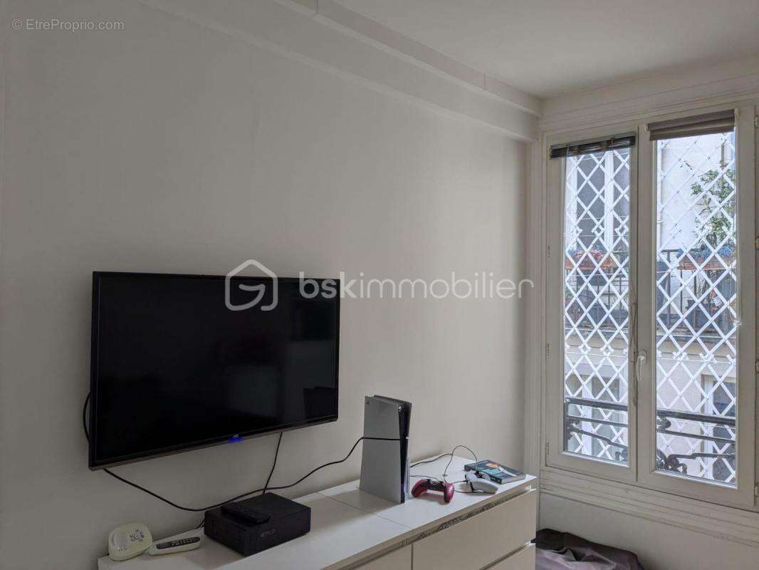 Appartement à PARIS-8E