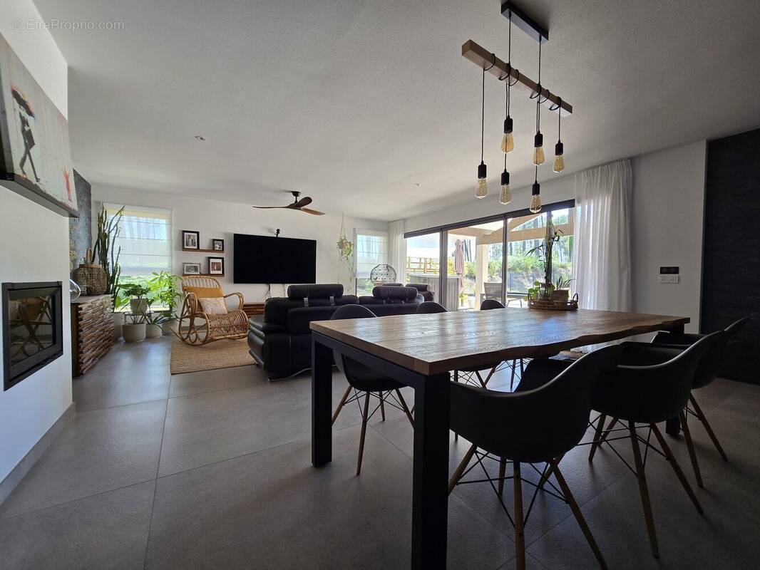 Maison 6 pièces 184 m² à vendre à Mezos (40170) - photo 3