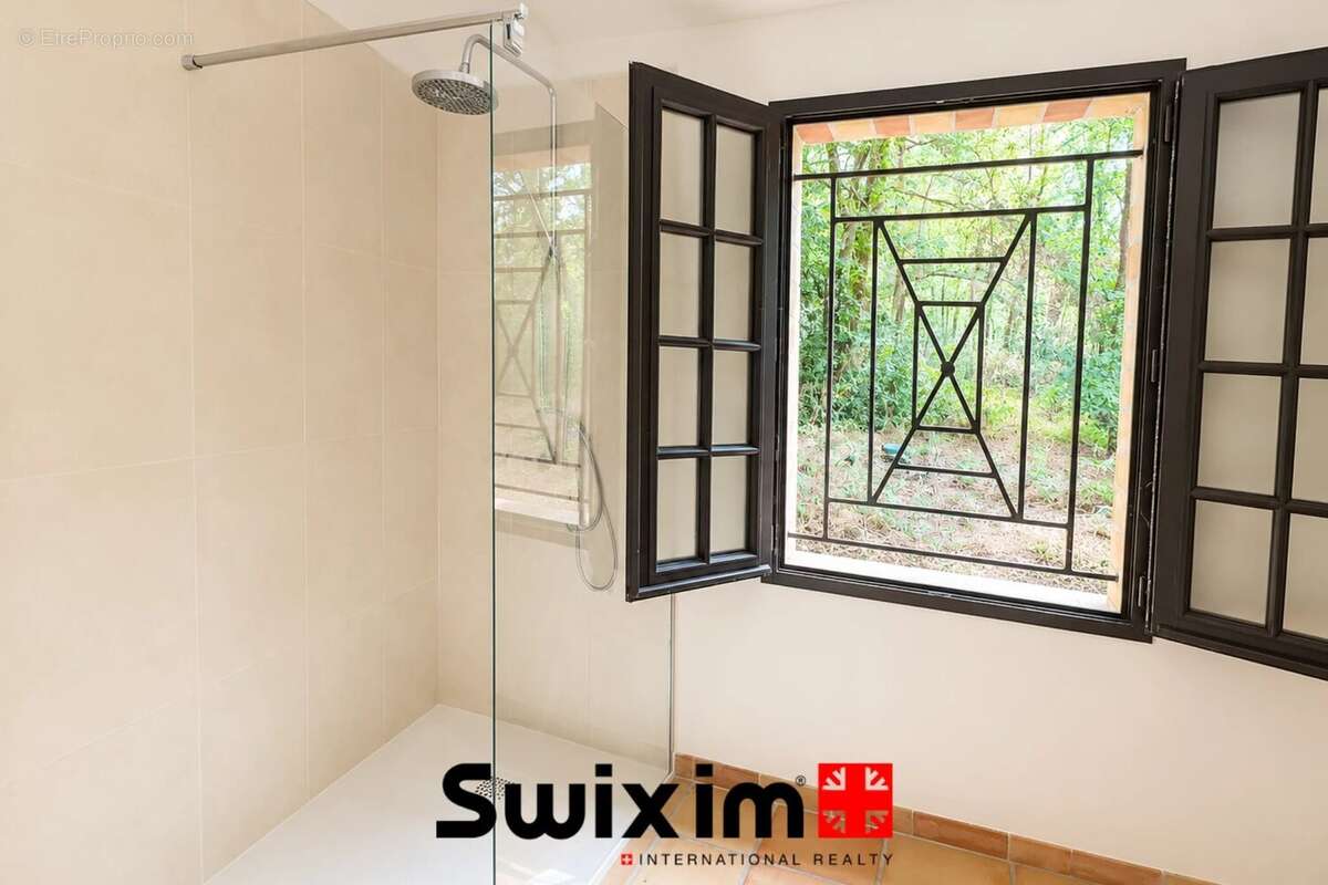 Maison 220 m² sur Sainte Hélène - 8 000 m² de terrain - photo 6