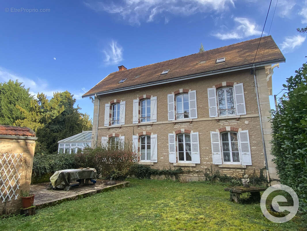 Maison à SAINTE-COLOMBE