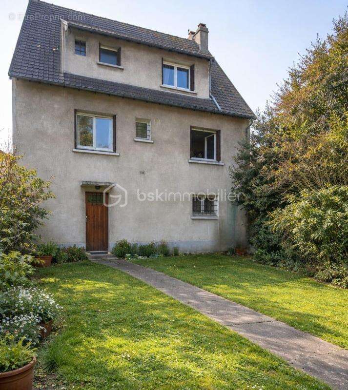 Maison à AULNAY-SOUS-BOIS