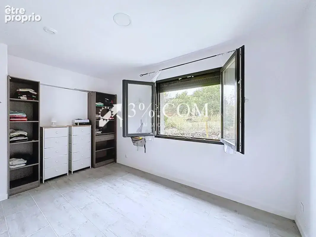 Belle maison contemporaine 6 pièces de 148 m2 avec piscine - photo 25