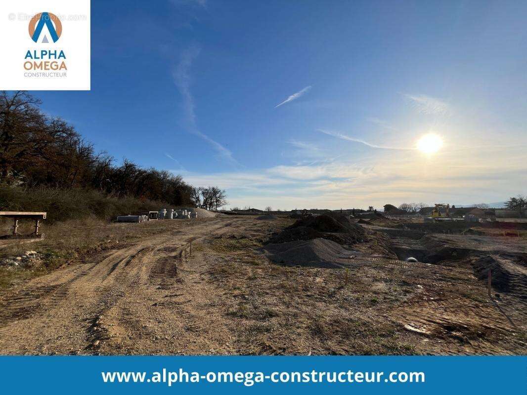 Terrain à PORTES-LES-VALENCE