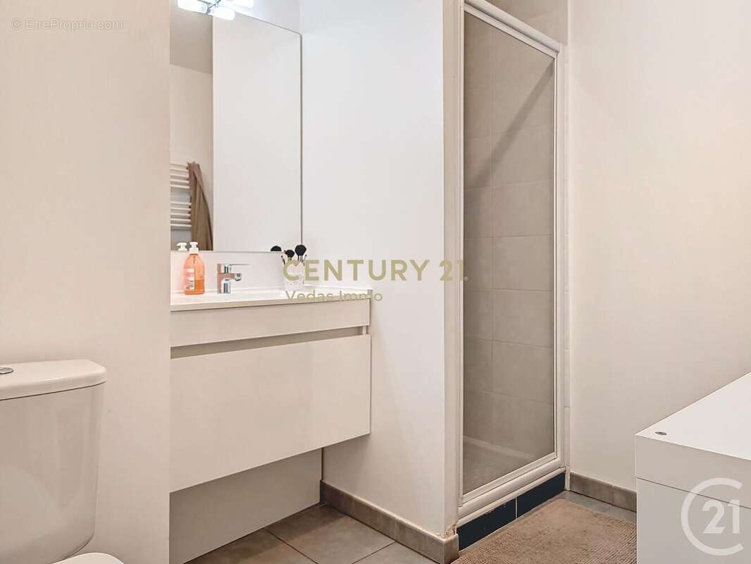 Appartement à SAINT-JEAN-DE-VEDAS