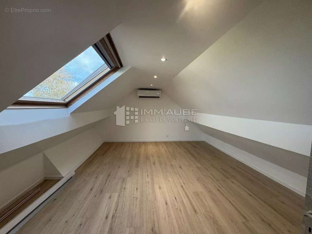 Maison à NOGENT-SUR-SEINE