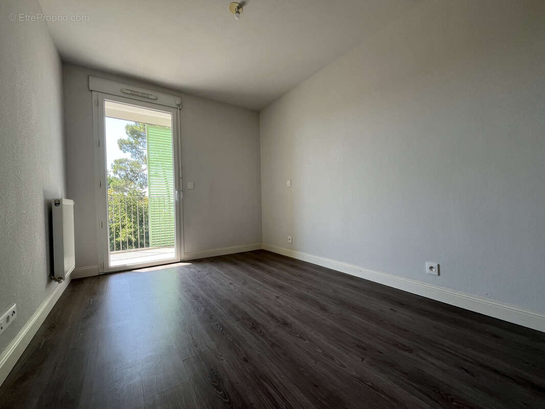 Appartement T3 de 64 m2 avec terrasse de 14,5 m2 - Gradignan Le Brandier - photo 5