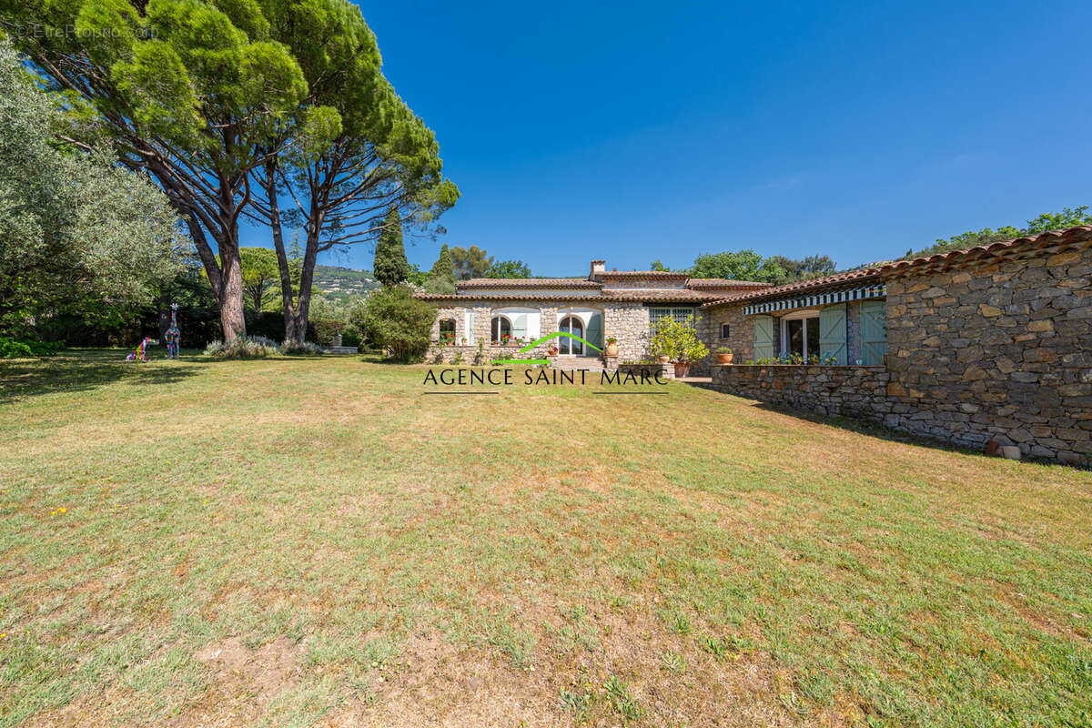 Maison à PEYMEINADE