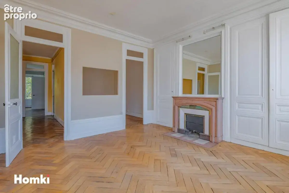 Lyon 3ᵉ – Cours de la Liberté  Appartement T4 – 97 m² Balcon et cave - photo 5