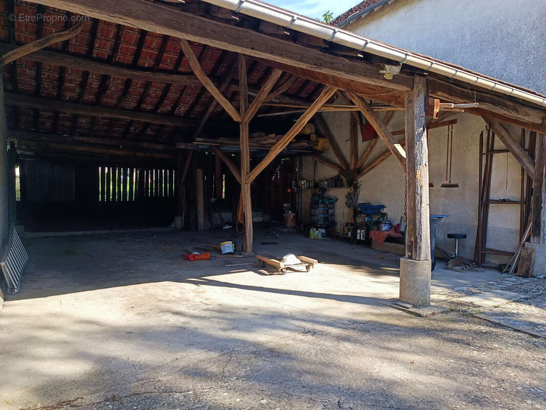 Maison à SANCERGUES