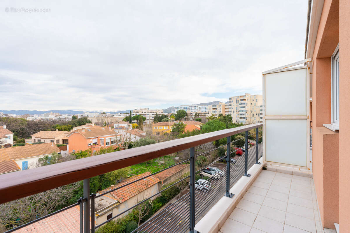 Appartement à MARSEILLE-8E