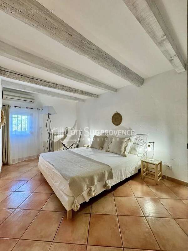 Maison à MAZAN